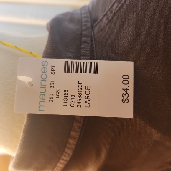 Maurices super soft button down blouse - Picture 3 of 5